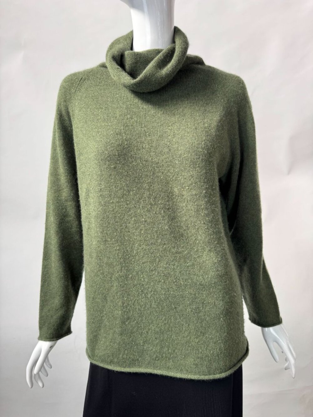 Neiman Marcus Green 100% Cashmere Cowl Neck Sweater Womens S Made In China